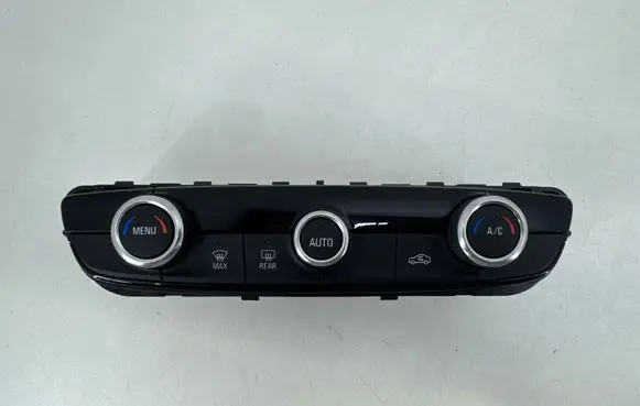 Opel Mokka X Climate control unit 9842665880 28741326