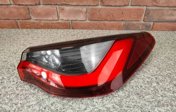 Rear/tail lights