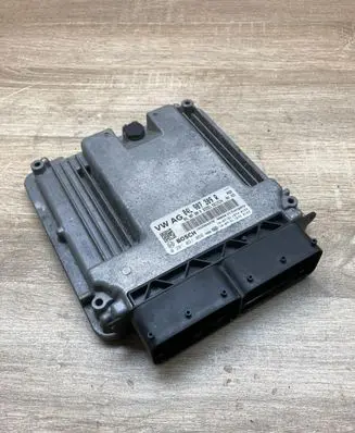 Seat Leon (5F) Engine control unit/module ECU 04L907309R 0281031066