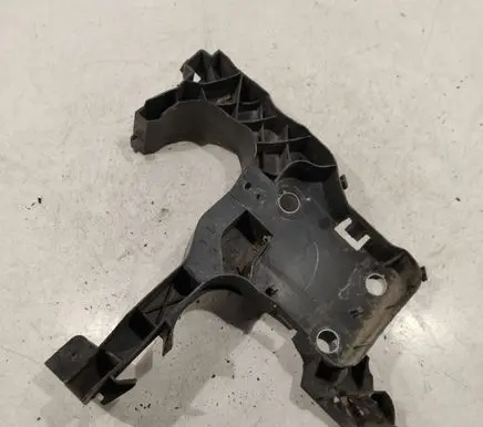 Renault Scenic II - Grand scenic II Front bumper mounting bracket 8200137496