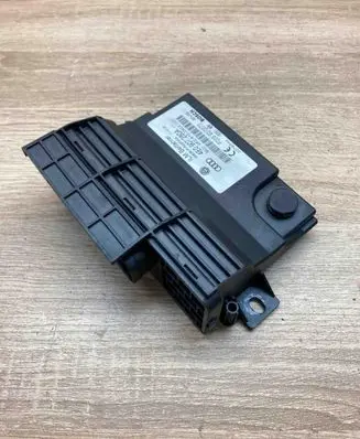 Audi A8 S8 D3 4E Power management control unit 4E0907280A F005S00073