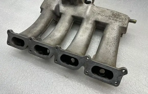 Audi A4 S4 B5 8D Intake manifold 058133223D 156488