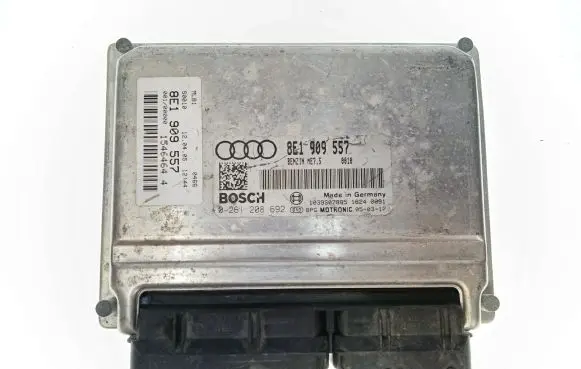 Audi A4 S4 B7 8E 8H Engine control unit/module 8E1909557 1039S07885 0261208692