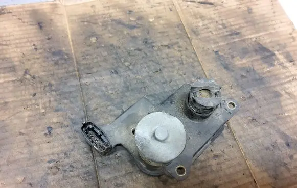 Hyundai Sonata Other engine bay part 2838127450