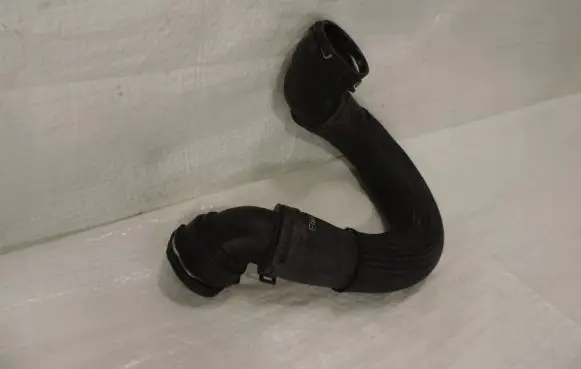 Opel Mokka Engine coolant pipe/hose 95400951