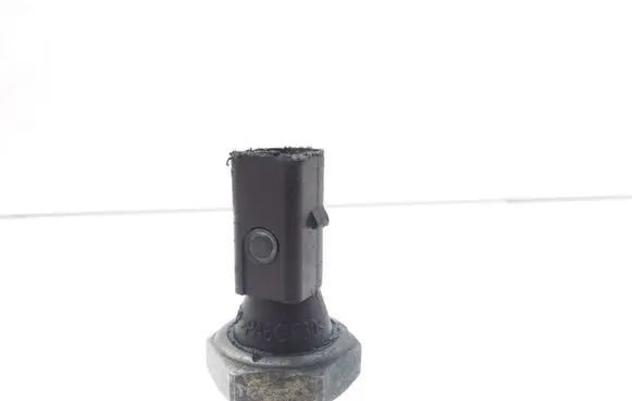 Audi A4 S4 B7 8E 8H Oil pressure sensor 038919081