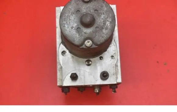 BMW 5 E39 ABS Pump 6756340