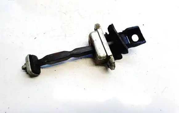 Skoda Octavia Mk2 (1Z) Rear door check strap stopper 