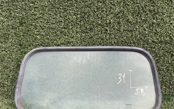Iveco Daily 3rd gen Loading door trunk window/glass 5801382778