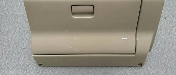 Nissan Patrol Y61 Glove box 68500VC801