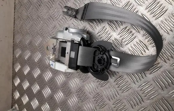 Audi Q7 4M Rear seatbelt 4M0857805D