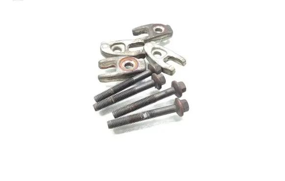 Ford Focus Fuel Injector clamp holder 