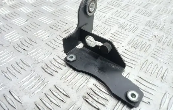Mazda CX-7 Power steering pump mounting bracket EH65