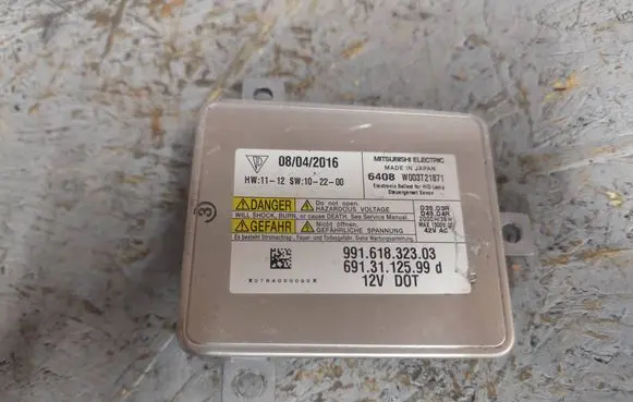 Porsche Macan (95B) Headlight ballast module Xenon 99161832303 W003T21871 6913112599