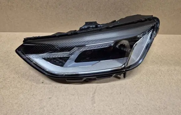 Audi A4 S4 B9 8W Headlight/headlamp 8W0941011