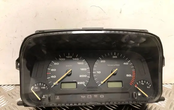 Volkswagen Golf III Speedometer (instrument cluster) 5411004600