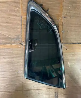 Mazda 6 Rear side window