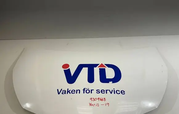 Toyota Yaris Engine bonnet/hood 