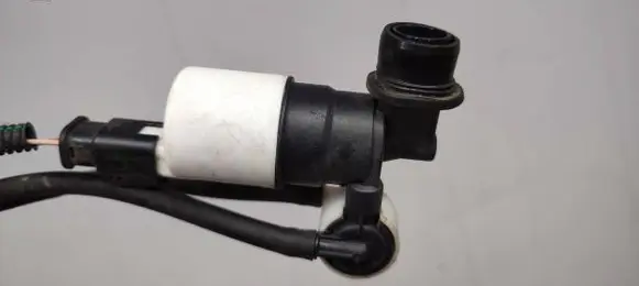 Peugeot 308 Windscreen/windshield washer pump 9643447980 9632984980 9645163380