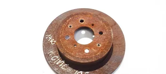 Honda Civic Rear brake disc neventiliuojamas