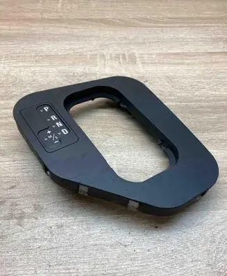 BMW 5 E39 Gear shifter surround trim plastic 8221525 90120211