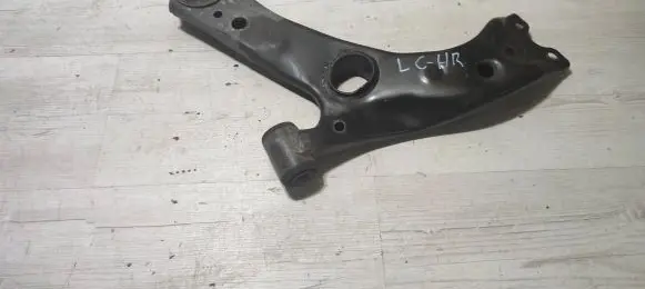 Toyota C-HR I Front control arm LCH4