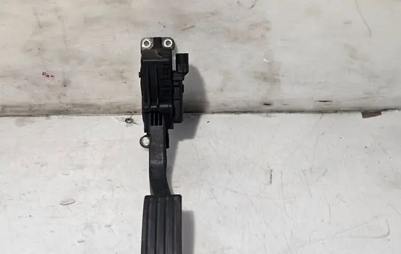 Volvo V50 Accelerator throttle pedal 4M519F836AG