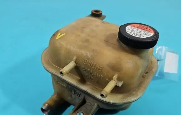 Suzuki SX4 Coolant expansion tank/reservoir IMPRK1538462