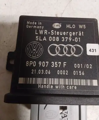 Audi A3 S3 8P Light module LCM 8P0907357F 5LA00837901