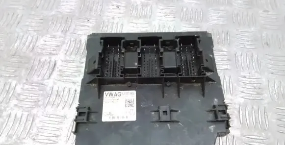 Volkswagen PASSAT B7 USA Comfort/convenience module 5K0937085S