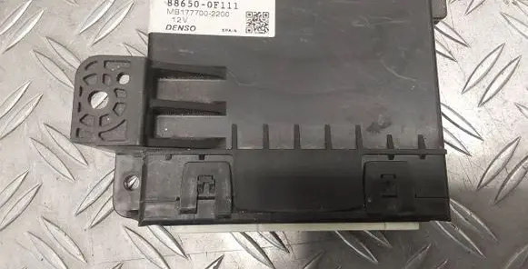 Toyota Verso Climate control unit 886500F111