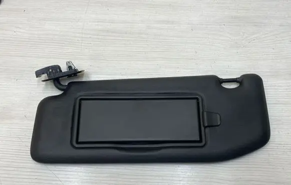 Sun visor