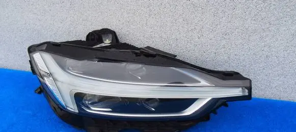Volvo XC60 Headlight/headlamp 31420412
