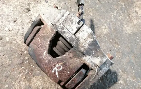 Volvo XC90 Front brake caliper