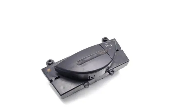 Mercedes-Benz E W211 Parking (PDC) sensor switch 2118216958 03751222