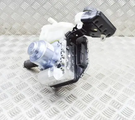 Volvo XC60 Brake booster 32281728 10062938251