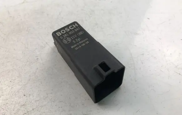 Volvo V50 Other control units/modules 0281003047