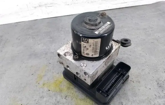 Seat Toledo II (1M) ABS Pump 
