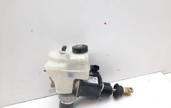 Mercedes-Benz SL R230 Master brake cylinder A0004300112
