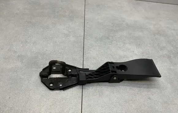 Audi A7 S7 4G Engine bonnet/hood lock/latch loop/hook 4G8823480B