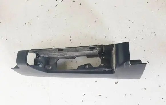 Tail light part