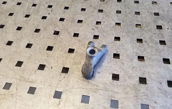 Opel Astra H Fuel Injector clamp holder