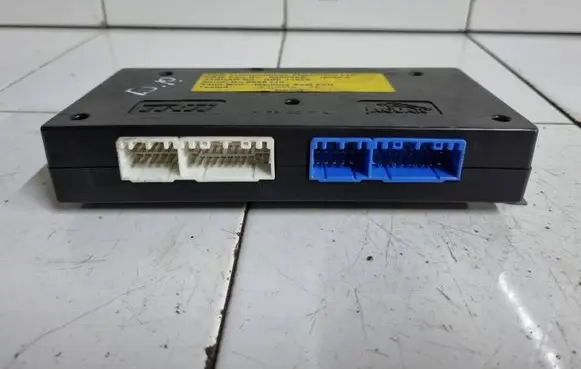Jaguar XJ X300 Seat control module DBC11828 02503A0 9639113