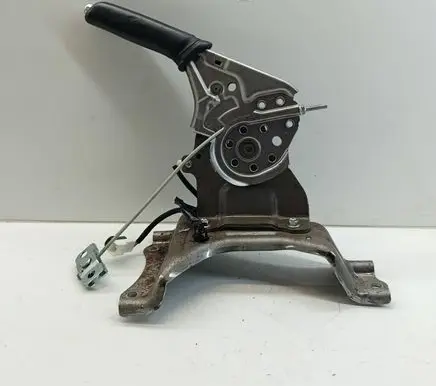 Mazda 3 III Hand brake release handle 
