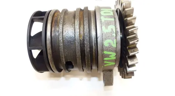 Volkswagen Touareg I Timing chain sprocket 070121319