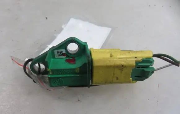 Audi A6 S6 C6 4F Airbag deployment crash/impact sensor 1K0909606