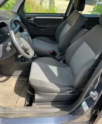 Seat set