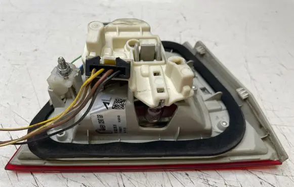 BMW 3 E90 E91 Tailgate rear/tail lights 218202