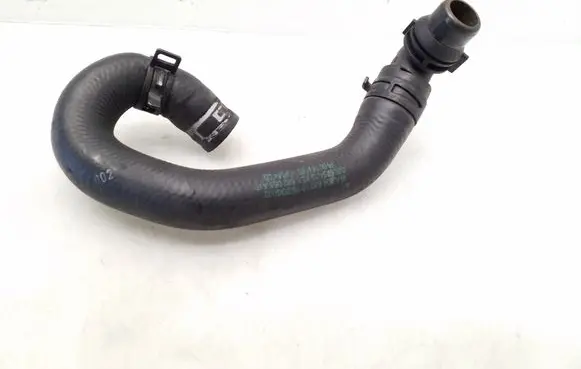 Mercedes-Benz E W212 Engine coolant pipe/hose A2048301096
