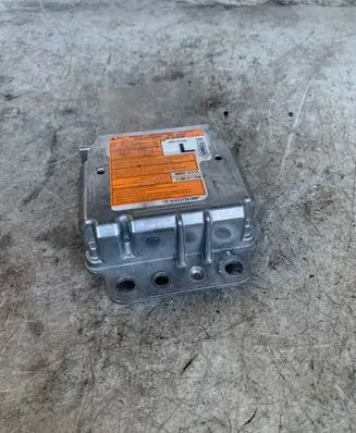Nissan Juke I F15 Airbag control unit/module 988201KV1A